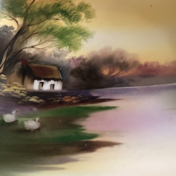 Noritake dish so sweet! No chips or cracks, 8”x8”.🧡🦊🍁🎃🍄🧡🦊🍁🎃🍄 - Picture 2 of 3